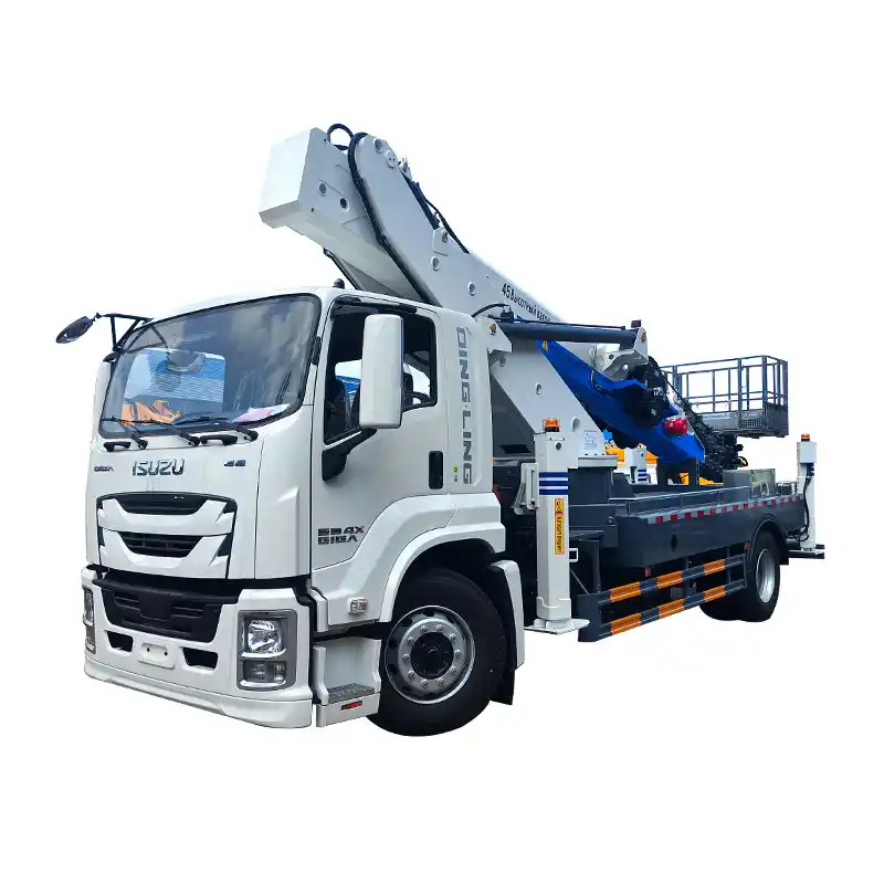شاحنة دلو ايسوزو 45 متر 45m Bucket Truck ISUZU - الصورة 1