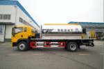 Asphalt Distributor Truck 10000L HOWO - Image 4