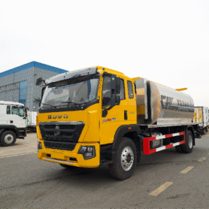 Asphalt Distributor Truck 10000L HOWO