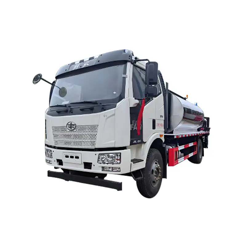 Bitumen Distributor Truck 10000L FAW Bitumen Distributor Truck 10000L FAW - Image 1